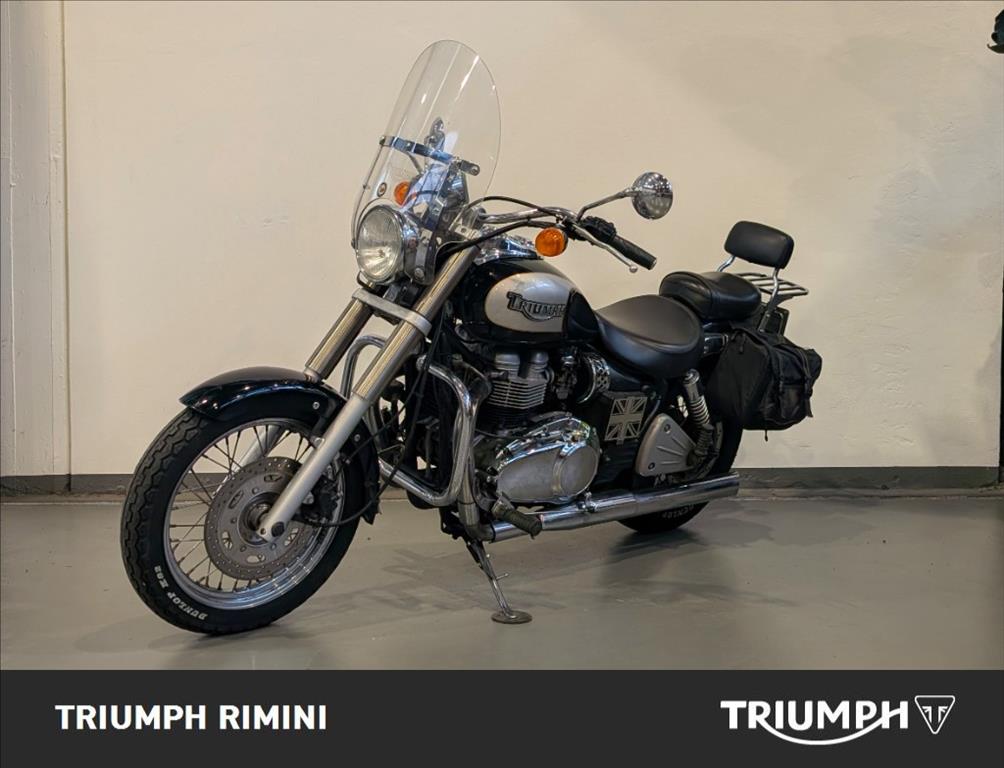 TRIUMPH America 865 