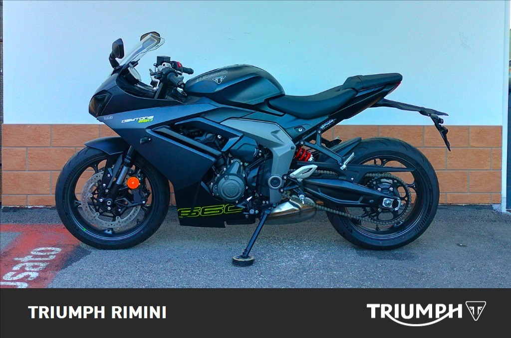 TRIUMPH Daytona 660 Abs